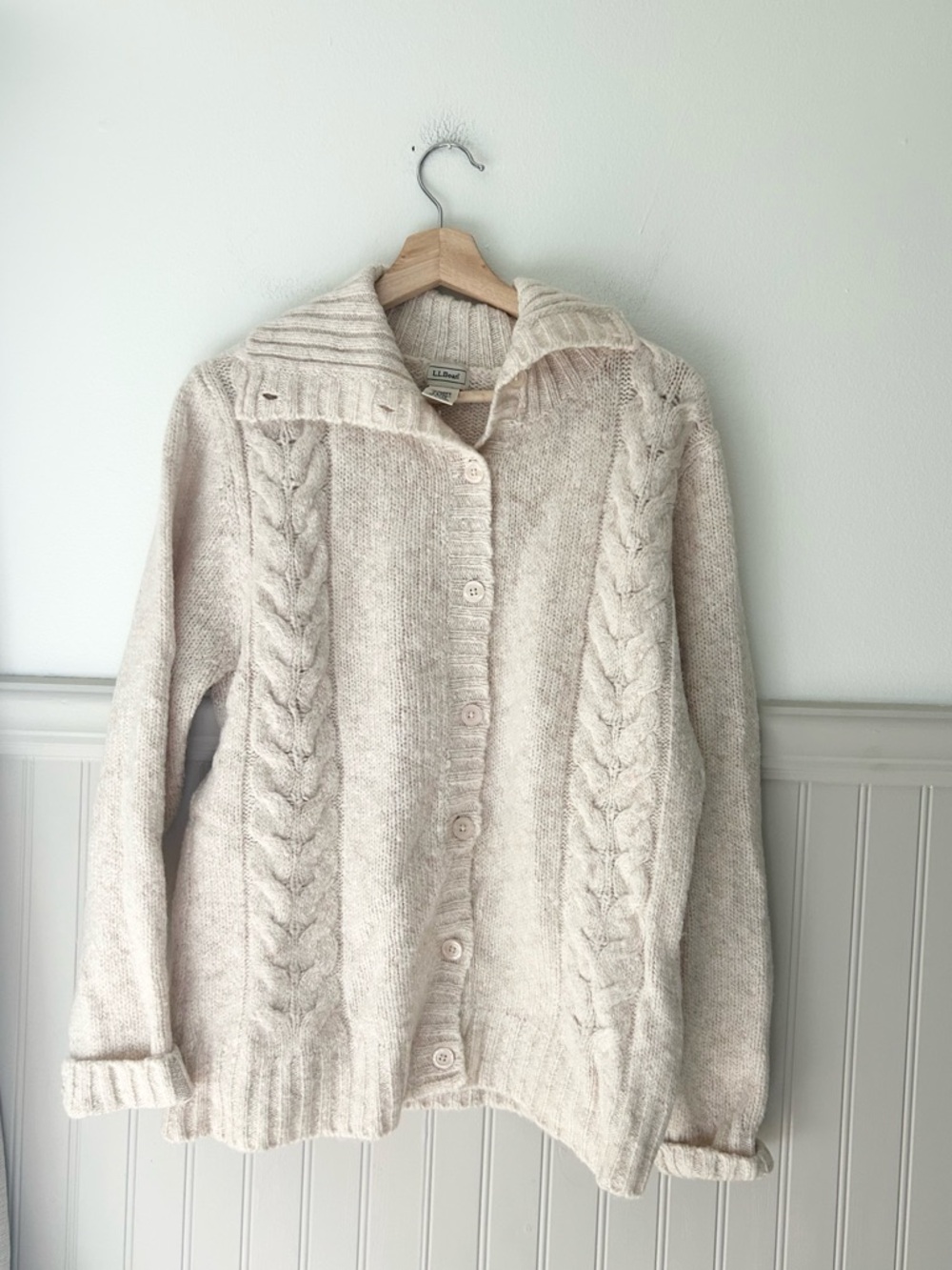 L.L. Bean XL Wool Blend Chunky Cream Cable-Knit Button Cardigan